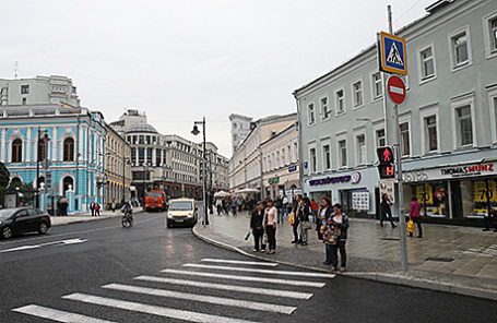 Найактивнішими орендарями стали кафе і ресторани, що відвоювали значну частину ринку, а найбільш затребуваною вулицею став Арбат   М'ясницька вулиця в Москві