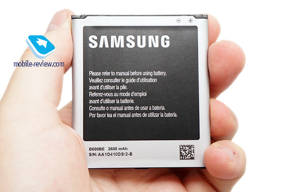 В даному смартфоні використовується точно така ж батарейка, яка встановлена ​​в Samsung S4