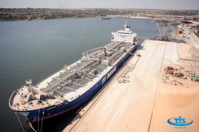 На терміналі ТИС здійснили навантаження 47 430 тонн соняшникової олії на 183-метровий танкер Green Hellas